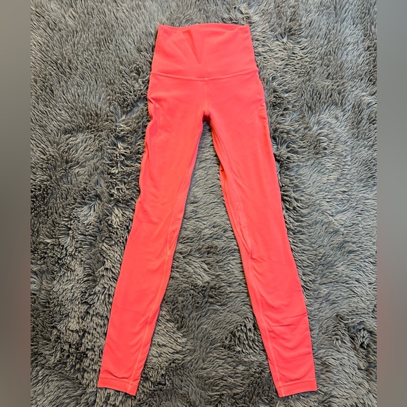 Lululemon Leggings Size 0 Like New - Picture 2 of 4